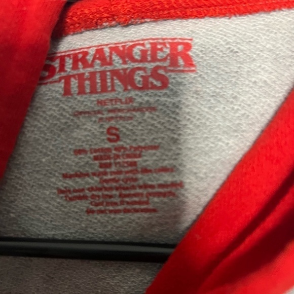 Stranger Things cropped juniors hoodie - Picture 2 of 2